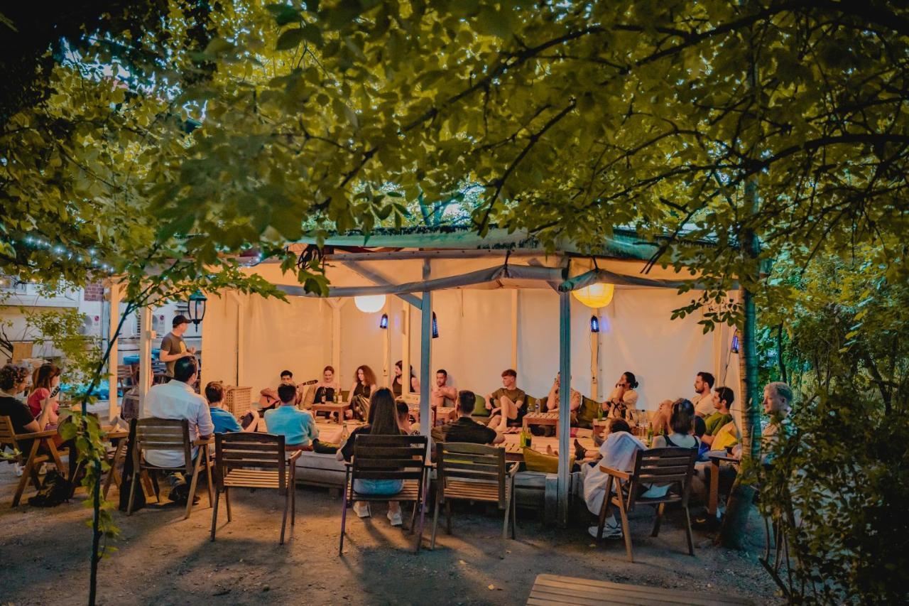 Hostel T5 Social Bukareszt Zewnętrze zdjęcie